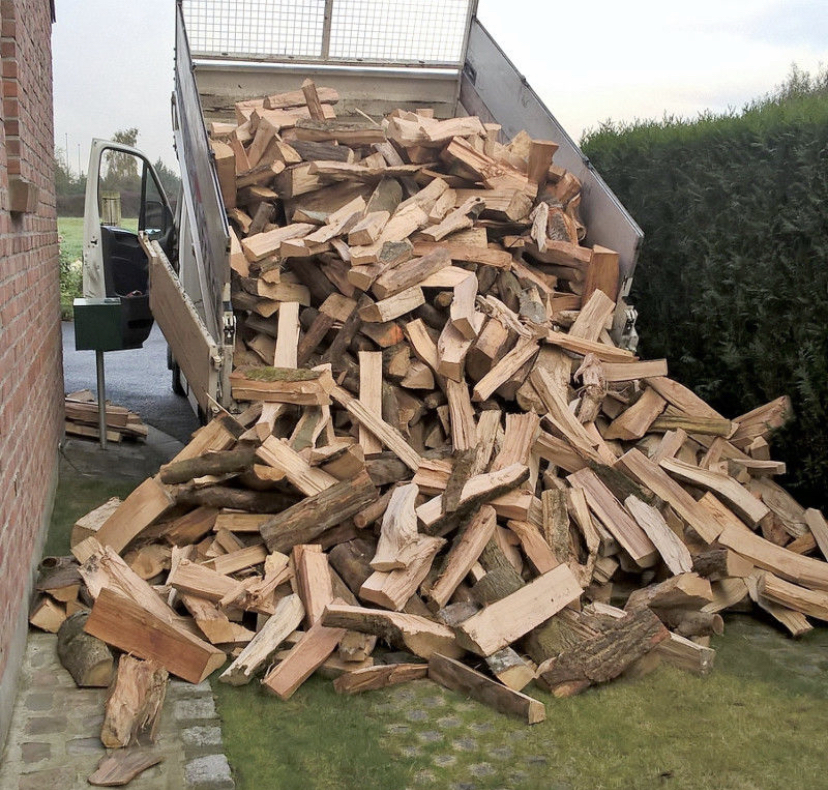 Choisissez le meilleur bois de chauffage en PACA : conseils, qualité et local